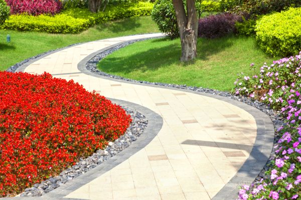Cost of Garden Walkway Installation in Ankeny