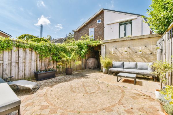 Cost of Courtyard Patio Service in Ankeny